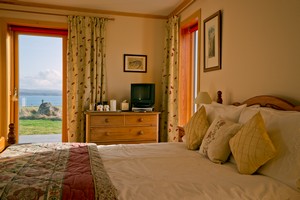 Solas - A Modern Bed & Breakfast ecohouse by the sea in the crofting community of Big Sand by Gairloch